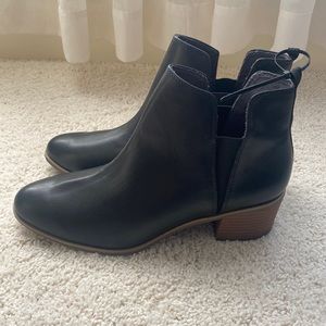 Dr. Scholl’s size 11 women’s Chelsea boots
